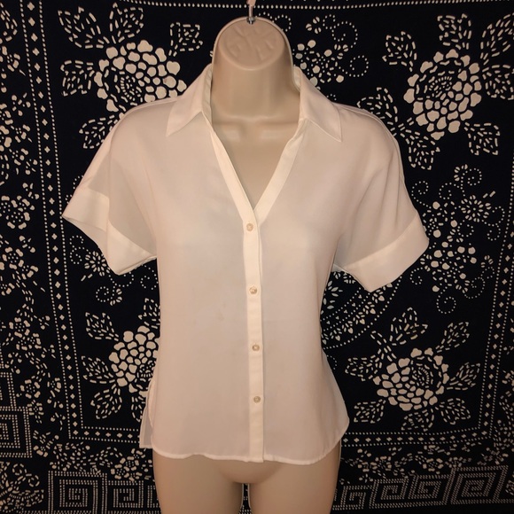 Basic Button Down - Picture 2 of 5